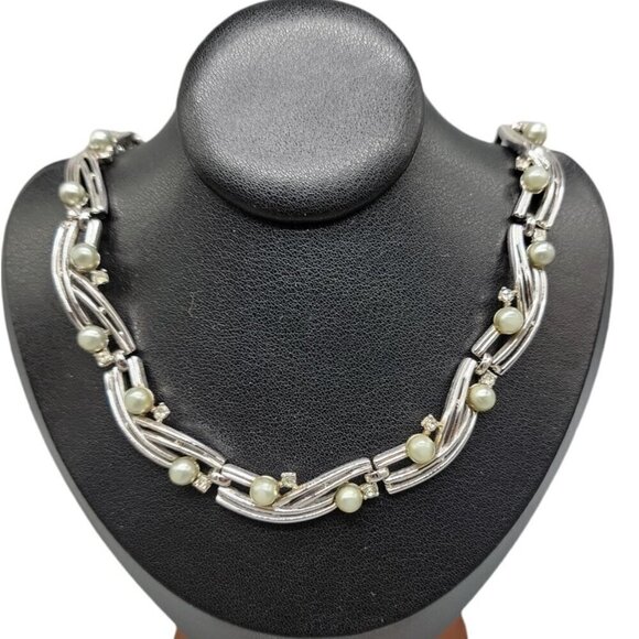 Trifari Rare Choker Necklace 16" Silver Tone Faux Gray Pearls Rhinestones - Picture 1 of 16